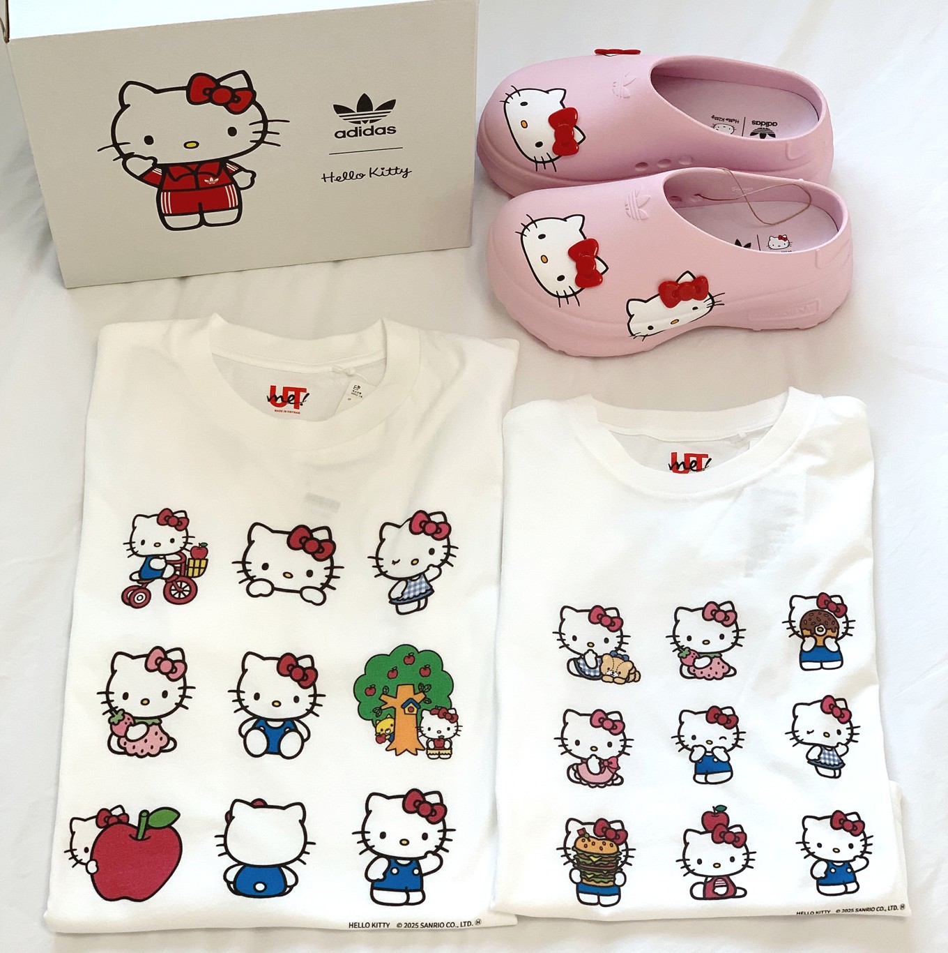 (국내매장판) 유니클로 헬로 키티 커스텀 티셔츠 반팔 우먼스