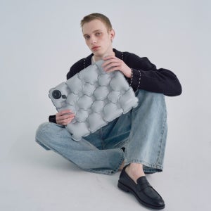 셀레어 트래블 쿠션 휴대용 에어 무하중 차 야구장 공원 기내용 비행기 에어셀 여행용 방석