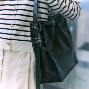 마르헨제이 니아백 버킷 숄더백 솔트레지 스트랩 여성가방 길이조절 서류가방(3/5 순차배송)