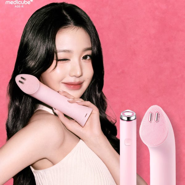 메디큐브 에이지알 부스터 진동클렌저 EMS 클렌징디바이스