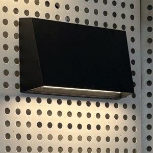 눈이편한 플리커프리 야외 벽부등 사각 방수 방습 인테리어 LED 조명 8W