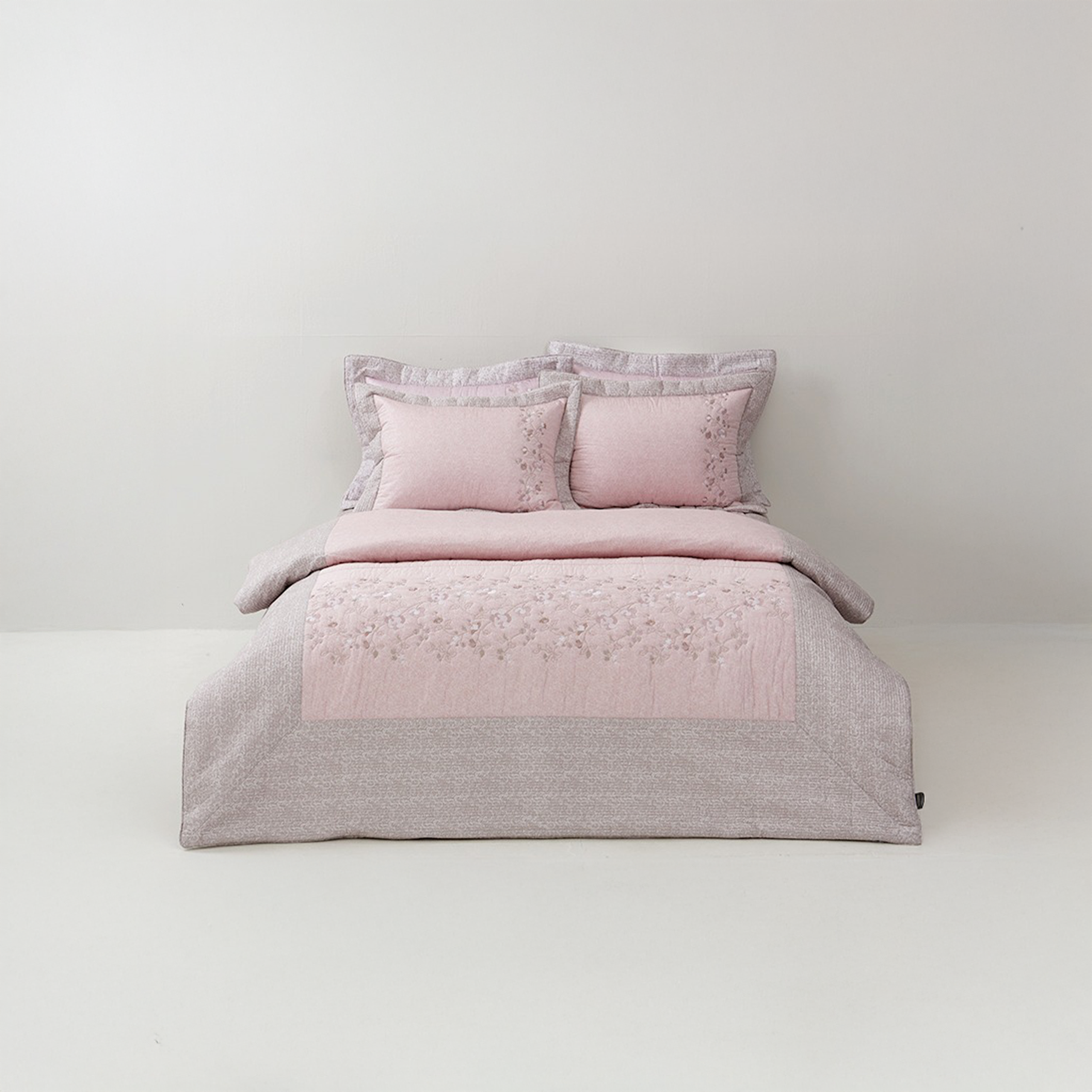 레노마홈 헤라 자수 예단 이불 예단 포장 서비스 제공