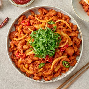 매콤한 양념의 춘천식 닭 불고기 500g 국내산 닭 순살 양념