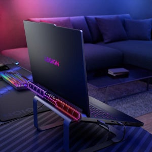 리전 Pro 7 16IAX10 U9 5090 Plus W11/1TB/64G/애로우레이크 / WQXGA / 240HZ /500NIT /레노버노트북
