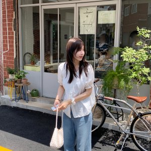 여성 라운드넥반팔 퍼프블라우스