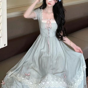 빅사이즈 로판 공주풍 하늘하늘 여신 프렌치 스타일 슬림핏 레이스 스퀘어넥 롱 원피스