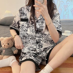(3733) 반반 실키 귀염뽀짝 이넬리 상하세트 이제는 준비할때 여름 여성용 잠옷 데일리 홈웨어