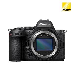 니콘 Z5II 카메라 바디