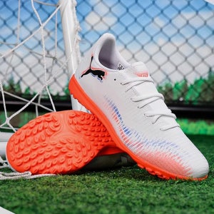 푸마 풋살화 언테임드 팩 퓨처 8 플레이 TT/TF 인조잔디 108605 01