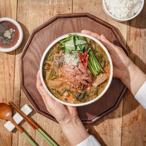 사계절 진한 보양식 수제 염소탕 전골 600g 1~2인분