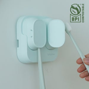 브러쉬업 칫솔살균기 헤드형 충전식 UV-C 자외선 광파 건조기 소독기 피스타치오 그린