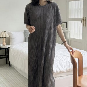 하늘하늘 플리츠 롱원피스 엄마룩 마실룩 데일리룩 여름 스타일