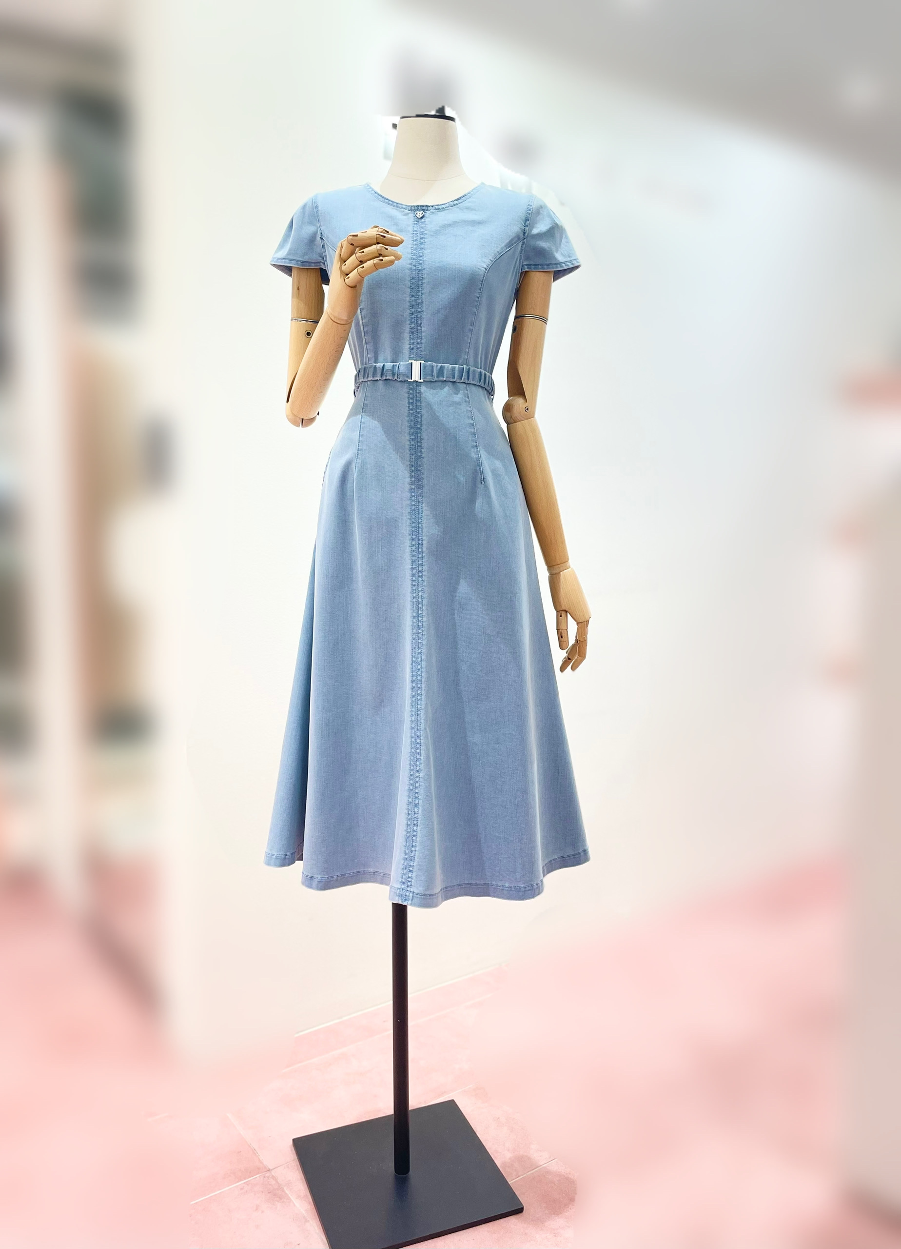 잇미샤 플레어 쿨링 데님 원피스 ITP6DOP740