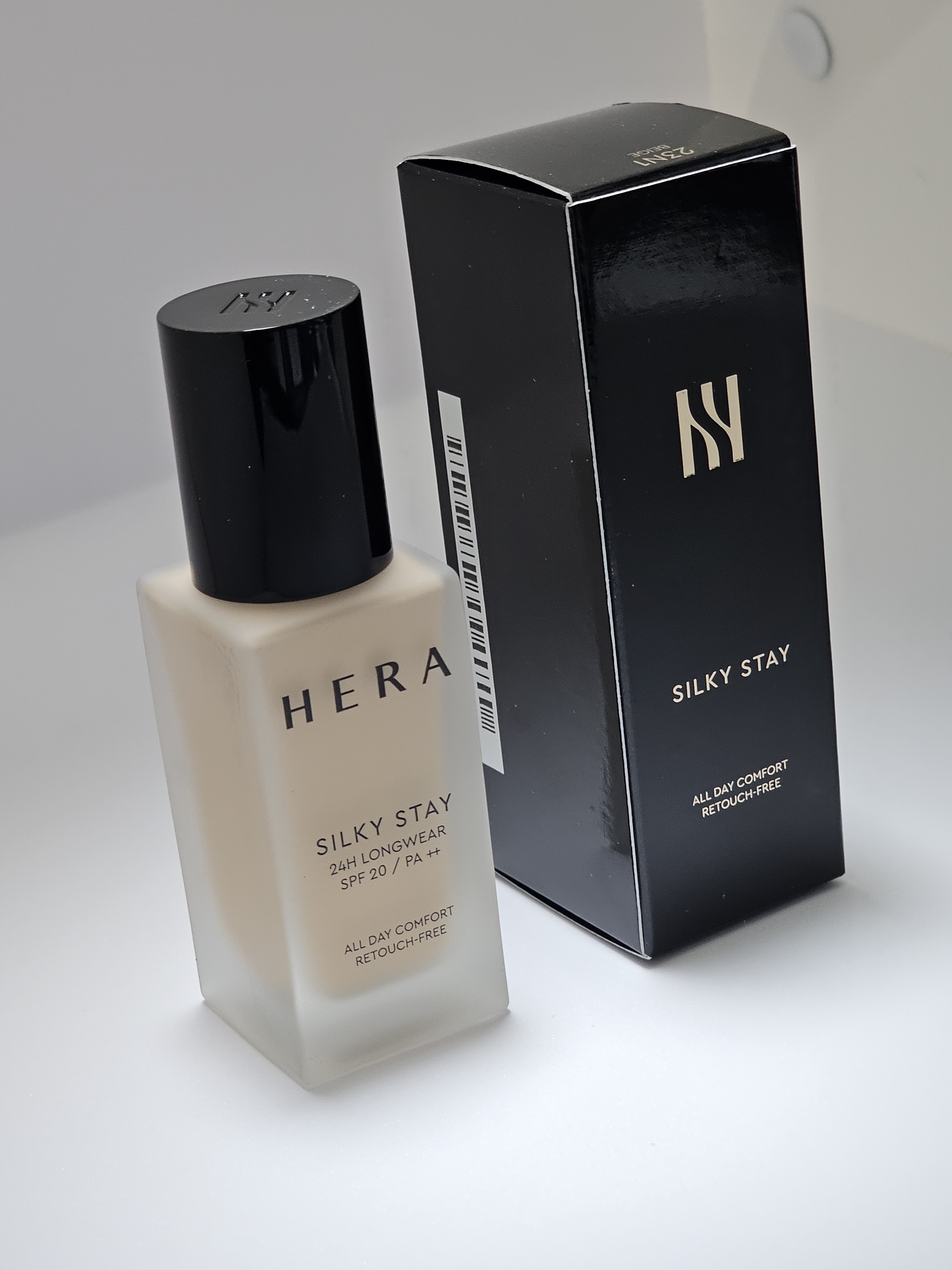 헤라 실키 스테이 24아워 롱웨어 파운데이션 19N1 <b>라이트</b> 바닐라, 30ml