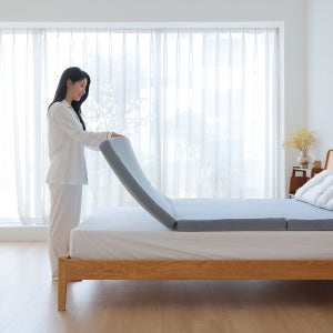 슬립앤슬립 깊은잠 클라우드 3단 접이식 메모리폼 토퍼 매트리스+발매트 1개