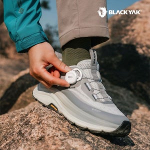 블랙야크 가벼운 경량 쿠션 등산화 트레킹화 고어텍스 운동화 런닝화 하이퍼 펄스 D GTX
