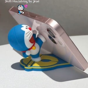 도라에몽 휴대폰 거치대 받침대 사무실 드라마 유튜브 보는 장식