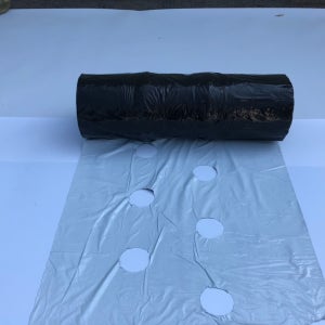 흑백유공(폭60cm) 1번 0.03x60x400 (8cm,15x15) 딸기고설배드 멀칭비닐