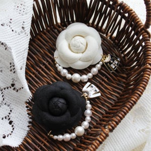 스몰 동백꽃 까멜리아 진주 꽃사지 핸드메이드 브로치