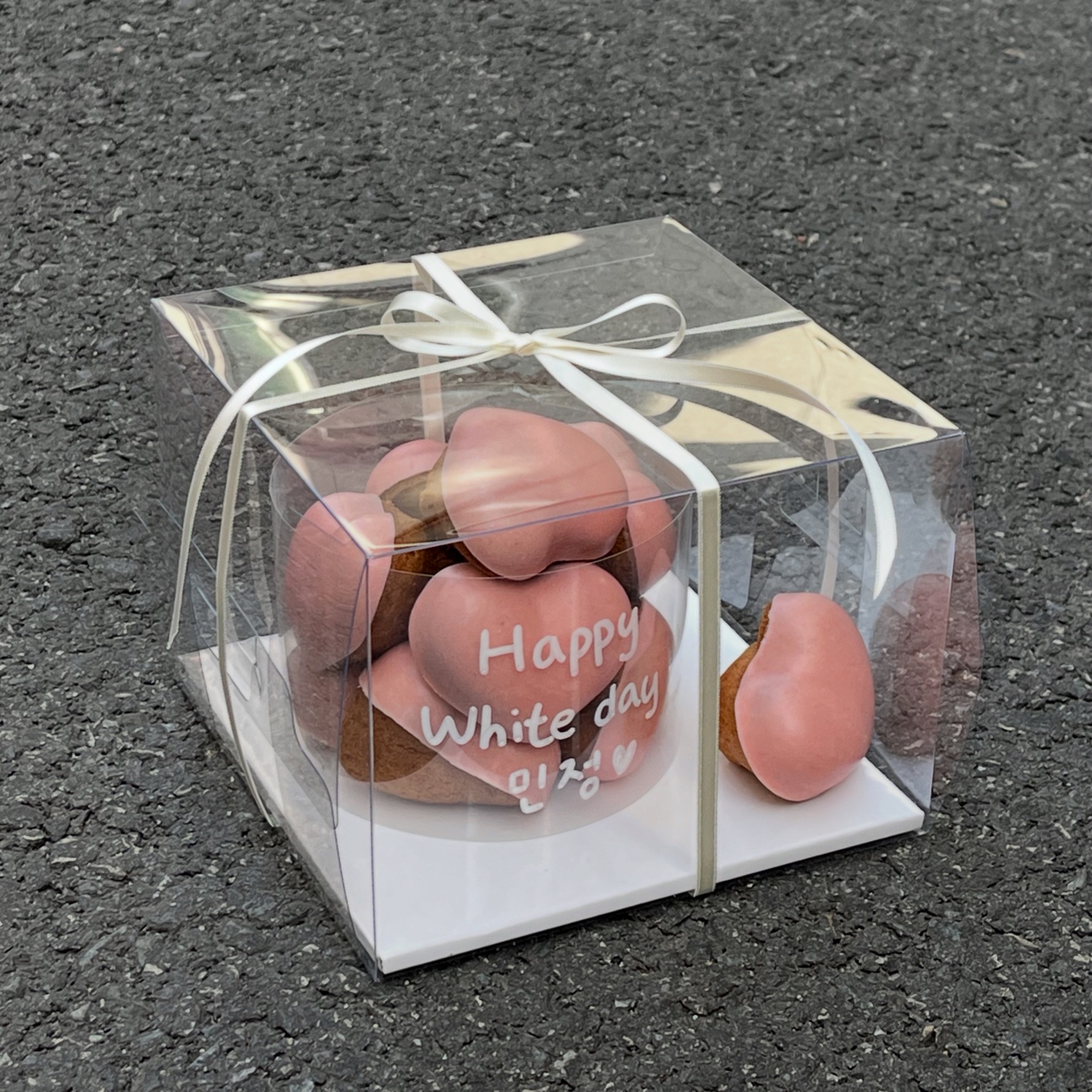하트 휘낭시에 케이크