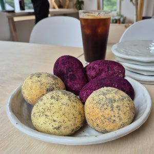 고구마빵4개 x 감자빵4개 한박스8개 구황작물빵 찹쌀빵 식사대용 건강 간식