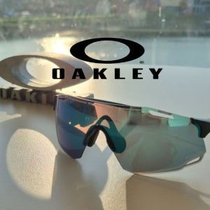 오클리 선글라스 사이버다이노 009513 프리즘 변색 러닝 라이딩