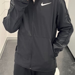 나이키 드라이핏 우븐 트레이닝 자켓 블랙 DM6620-011