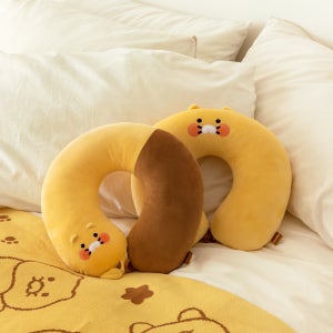 춘식이 목쿠션 날아라 얼굴 여행용 차량용 휴대용 목베개 기내용목베개 차량용목쿠션