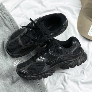 나이키 V5 RNR 레트로 운동화 런닝화 발편한신발 블랙 HQ7901-001