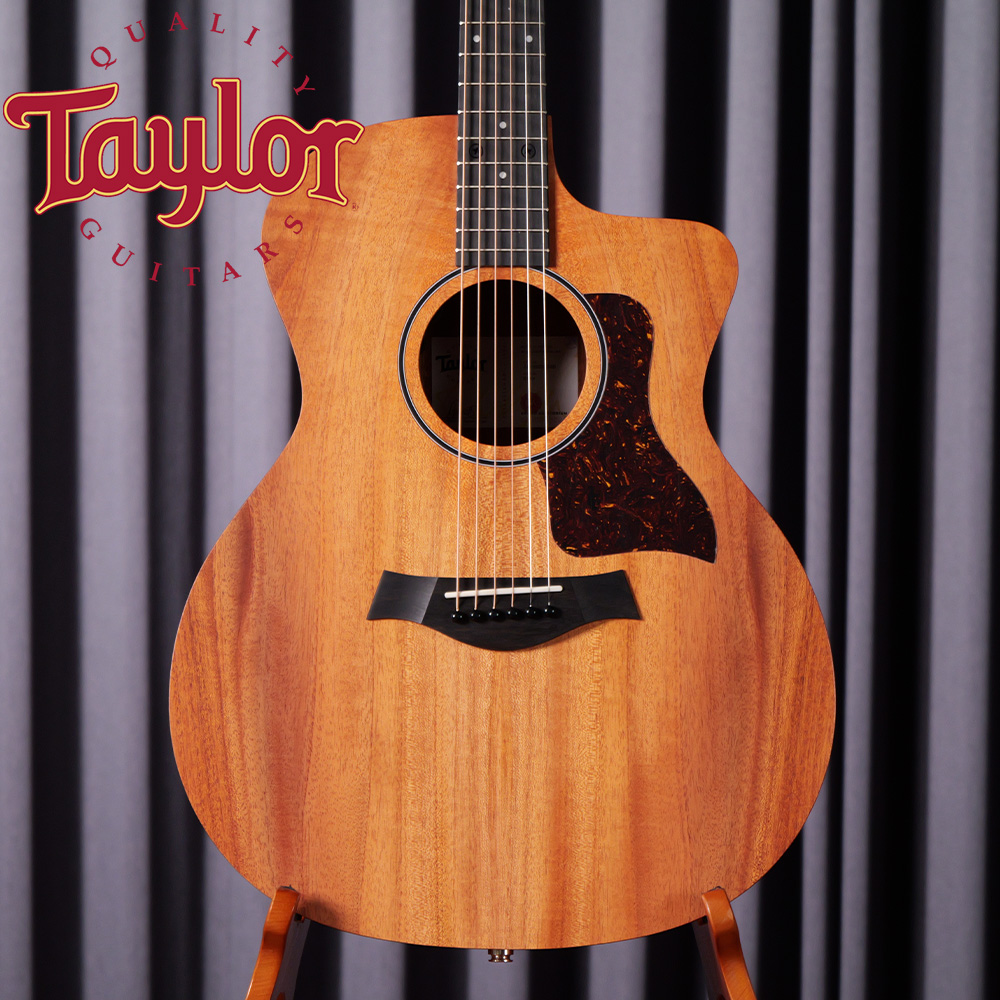 Taylor 테일러 24ce 탑솔리드 어쿠스틱기타 (마호가니 탑/샤펠레 측후판/픽업 장착)