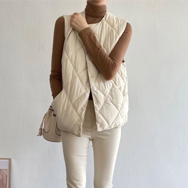 누빔 경량 패딩 조끼 베스트 <b>데일리</b>룩 <b>멀티</b>룩