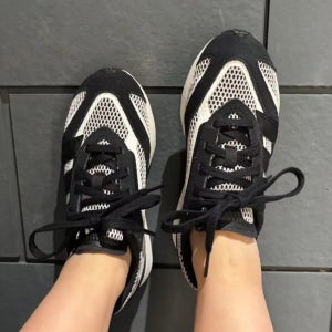 아디다스 라이트블레이즈 LP 러닝화 메시 블랙 여성용 JS3199