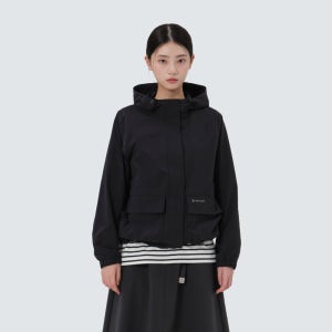 [스노우피크 어패럴] 루트 여성 바람막이 Black (S25FWRWB69)
