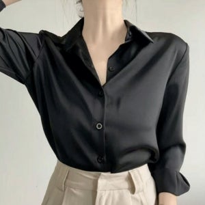 데일리홈 여성 올블랙 기본핏 카라 셔츠 세련된 캐주얼 일상룩