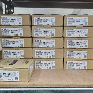 QJ71C24N-R2 미쓰비시 PLC MELSEC 시리얼 통신 모듈