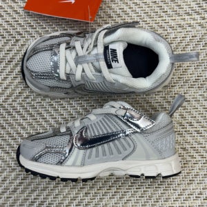 나이키 키즈 보메로 5 베이비 벨크로 발편한 운동화 걸음마 신발