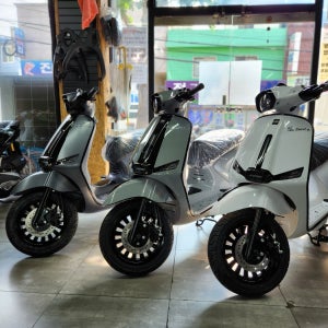 올뉴카빙125 26년 ALL NEW 카빙 클래식스쿠터 베스파 모데나 니키 장고125