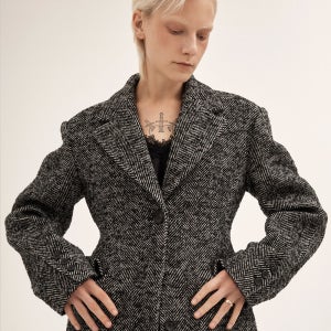 [브론] 아워글래스 헤링본 롱 코트