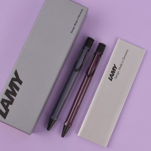 라미 볼펜 사파리 2024 한정판 고급 필기구 선물 (단종 특가)