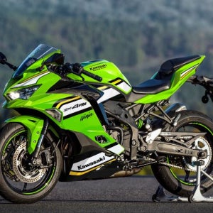 [가와사키] Ninja ZX-4RR 오토바이 바이크 쿼터급