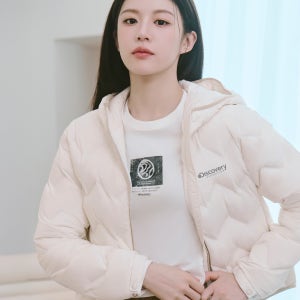 [고윤정 착용][디스커버리] 여성 티베른 튜브 구스다운 경량패딩 (CREAM) DWDJ84056