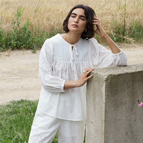 [예르세] Broderie Anglaise Shirt 2 Colors