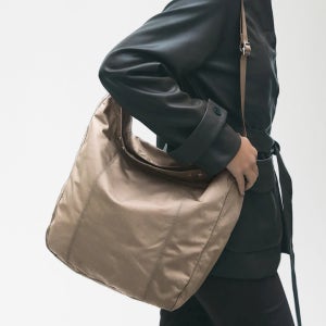 리드볼트 릴리프 스티치 버킷백 2Color / 도난방지, RFID차단,방검