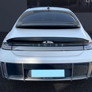 아이오닉6 리어 립 스포일러