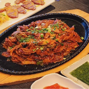 제육볶음 이제육식 한정식 완조리 350g 조리전 450g