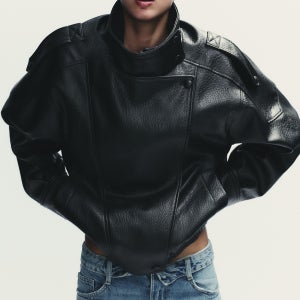 <b>ZARA</b> <b>자라</b> 페이크 레더 오버핏 자켓