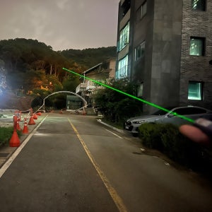 [코만도레이저 더빅] 작은데 강하다 C타입 충전식 별지시기 미니 사이즈 ON/OFF 후면버튼 적용