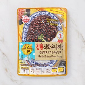메가마트 오뚜기 오즈키친 직화유니짜장 180g
