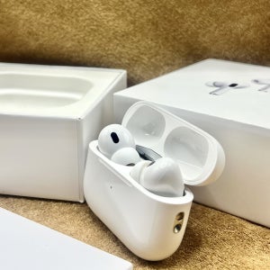 에어팟 프로 2세대 화이트 블루투스 이어폰 남여공용이어폰