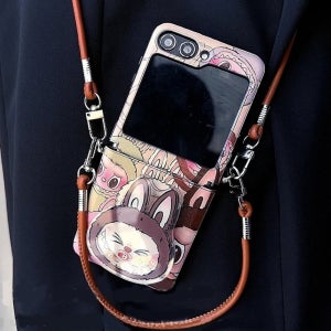 폰꾸 갤럭시Z플립7 귀여운 라부부 Labubu 쉐이커 스마트톡 가죽 스트랩 크로스 목걸이 폰케이스